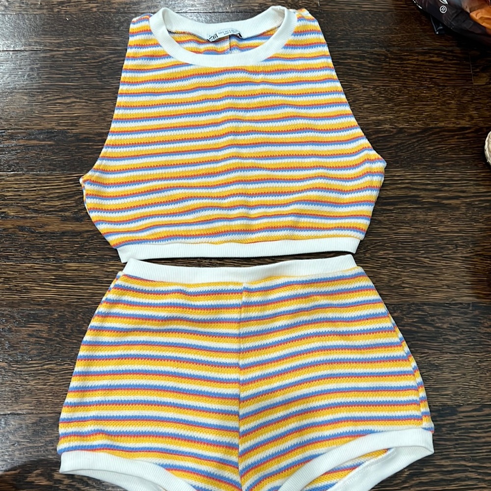 Cute Zara matching bottom and top